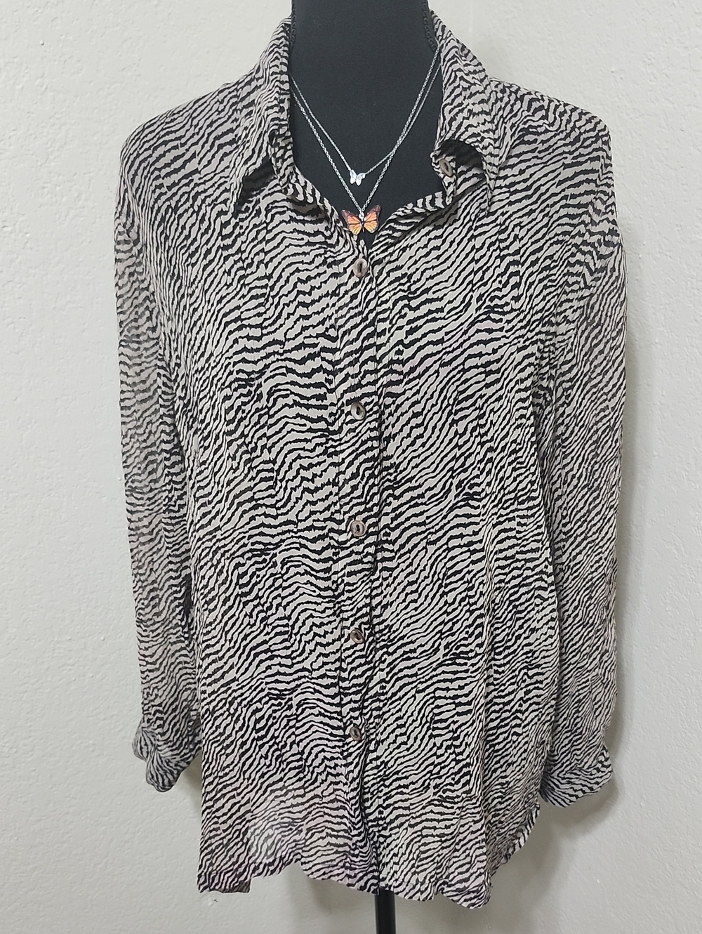 Erin London Zebra Print Sheer Button Down Blouse Shirt Top  Sz L 100% Silk
